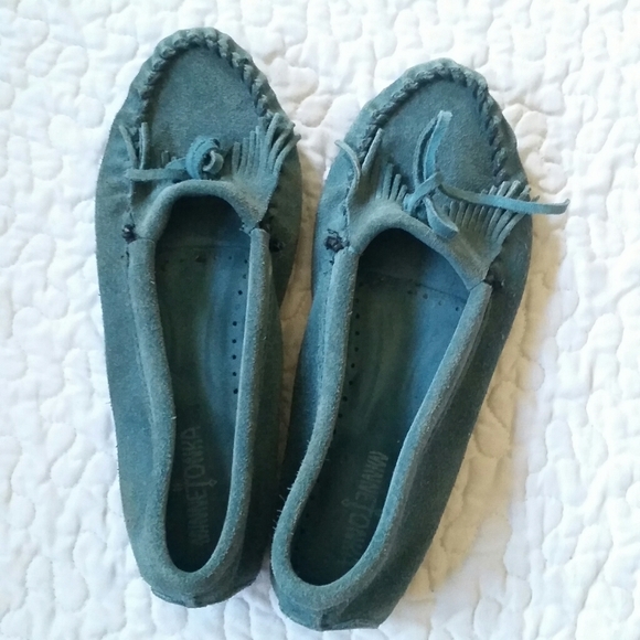 Vintage Minnetonka 10 Turquoise Moccasin Slip On - Picture 4 of 7